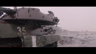 Украинские Киборги в аэропорту ДНР вновь вешают флаг 13 12  War in Ukraine