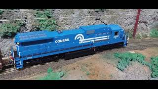 Teste da locomotiva GE C39-8  tracionando um tanqueiro