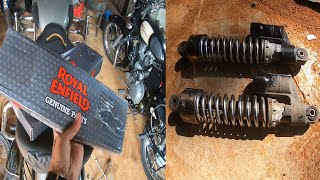 Replacing Royal Enfield 350 Classic Shock Absorbers in less than 10 Minutes