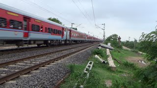 Valsad Haridwar Superfast Speeding Past Beautiful Rural Vadodara