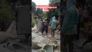 Cor jalan Desa Nangewer