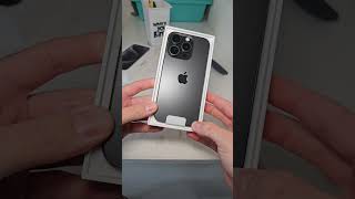 iPhone 15 Pro Unboxing