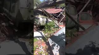 MUST SEE!!!! GOLD ABANDONED BARN IN FLORIDA ANTIQUE CARS CLASSIC CARS!!!