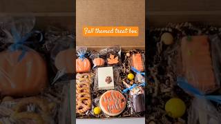 🍂🍁🍫 #falltreatbox #chocolate #treatbox #fall #autumn #candystutorials #pretzels #sugarcookie