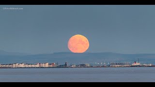 The Moon rising over Ardrossan.