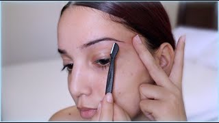 HOW TO GROOM+SHAPE eyebrows at home! | Claudia Lorenzo