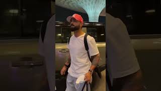 King Virat kohli at the Mumbai Airport