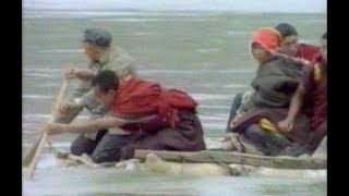 SVT 19890517 Gula Floden 2/6 - "Nedströms" - fårskinnsflottar, tibetansk himmelsbegravning m.m.