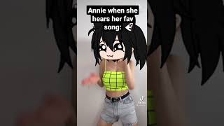 Annie just vibing to the music 😅