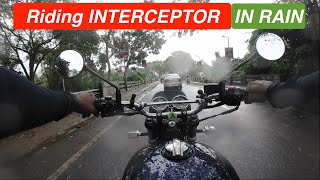 Riding Royal Enfield Interceptor 650 on a rainy day - How comfortable is Interceptor?