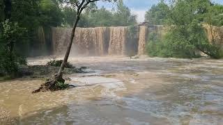 cascada de pedrosa tobalina, junio 2023