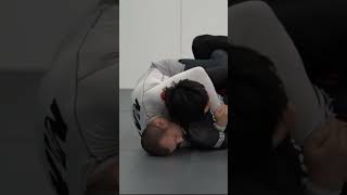 Far Shoulder Roll From Turtle - Lachlan Giles #bjj #shorts