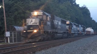 2 Norfolk Southern freight trains in Emsworth PA! 8/26/17