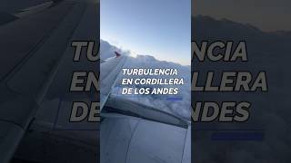 Turbulencia en Cordillera de Los Andes #shorts #short #avion #airplane #turbulencia #latamairlines