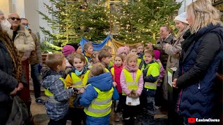 Amazing Choir Caught Singing at Prague Church