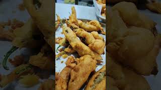 #Shorts #Short #shortvideo Bangladeshi kiosk snacks for Iftar #Southasia #saudiarabia #ramadan