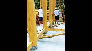 Wooden house beam column translation Good tools and machinery make work easy