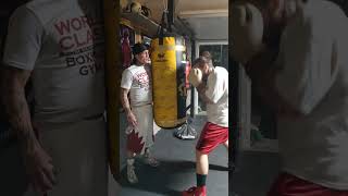 Paul Spadafora teaching on bag amateur #boxing #fighter #spadafora #boxingtraining #lasvegas