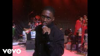 Ke Mohlolo (Live in Johannesburg at the Civic Theatre - Johannesburg, 2002)