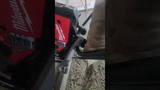 Milwaukee battery powered vibrastrike - OUR BIGGEST COMPLAINT #milwaukeepowertools #milwaukeetool