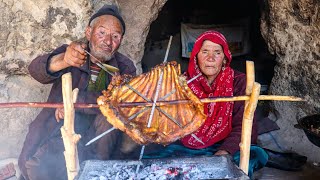 Old Style Cooking in the Cave| Old Lovers Living in a Cave Like 2000 Years Ago| Afghanistan Village