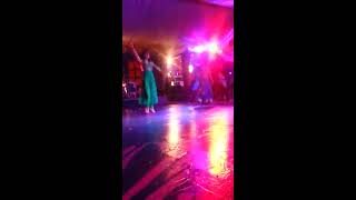 BARSO RE - Awesome duo dancing on Bollywood song | Best Mehndi Dances |