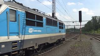 2019 - CZ - České dráhy 151 "Gorilla" loco with a Eurocity EC train to Zilina (SK), in Praha-Libeň