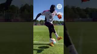 sadio mane showing some skills at Bayern#viral #shorts