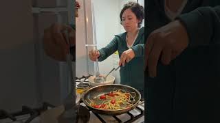 How to plate pasta like a chef #pasta #cheftips #cooking