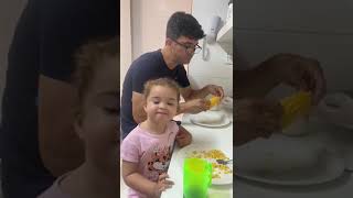 Sofia em: Não pode comer o meu 🌽