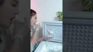 Ice ASMR frozen freezer eating#iceasmr #icebites #asmreating