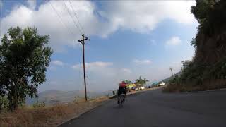 Descends on Lavasa-Temghar Road