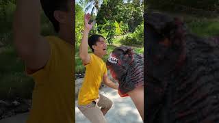 I'm very afraid of dinosaurs😰🦖| GD Kem #shorts