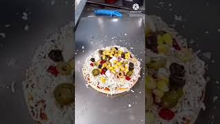 Delhi का Most Famous 3D Pizza😱😱,कभी ऐसा Pizza खाया है😋🤤||Delhi Street Food|| #delhi #famous #3dpizza