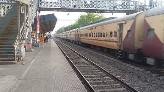 Howrah Yog Nagari Rishikesh 13009 Doon Express