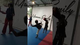 Semangat Para Bocil dalam Mengasah Tendangan ll Taekwondo Training