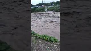 Así esta el río tabara en azua de Compostela.