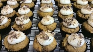 Pumpkin Spice Mini Cupcakes with Buttermilk Buttercream Icing and Caramelized Pecan Topping