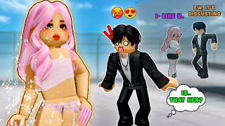 🎁 ROBLOX STORY: My Crush Rejected Me and Then I Made Him Regret It