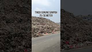 Gunung sampah Rawa Kucing