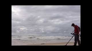 Eroded beach metal detecting with John24gold and the ctx3030