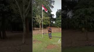 ketomplang2 ke makam Ki lurah(kuncung putih) dan Nyimas rambut sadane di gunung Sindur Bogor..