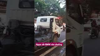 NGỰA sắt BMW vào chuồng.