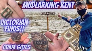 Mudlarking in Kent with Adam Gates - Special finds at the river - Thames Estuary Pottery day