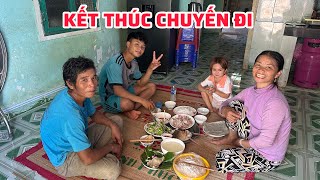 Kết thúc chuyến hành trình đi thăm em Phúc, trở về Quãng Ngãi với mâm bánh tráng cuốn