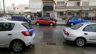 أمطار الشتاء في شوارع ليماسول 🇨🇾 روعه الشوارع Winter rains in the streets of Limassol Magnificent