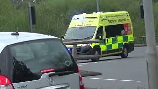 Engelse ambulance met spoed in Stafford