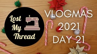 Vlogmas 2021 | Day 21 | A Hunt for a Zipper and Christmas Sprinkles