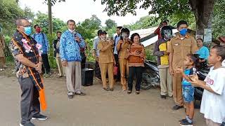 Penyambutan Vikep Mbay RD. Asterius Lado di Pertigaan Dadiwuwu