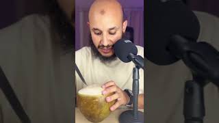 Incroyable l’eau de coco #youtubeshorts #food #coco #degustation ##coconut